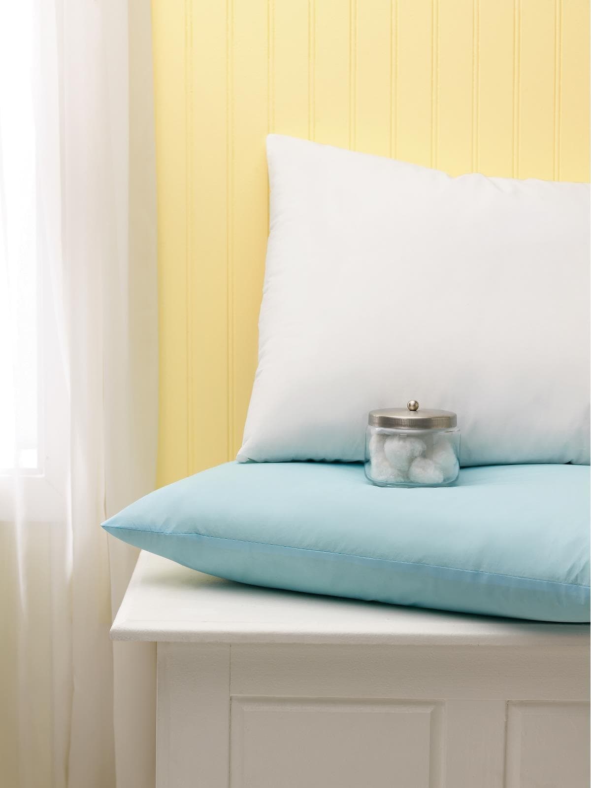 Medline Ovation Series Pillows, MDT219886Z, Blue - 18" X 24" - Bag of 2