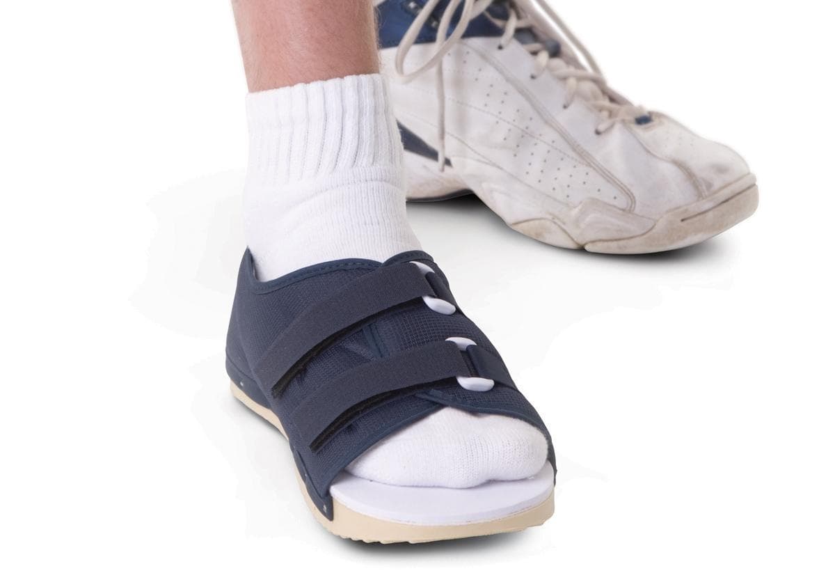 Medline Women's Navy Rigid Post-Op Shoe