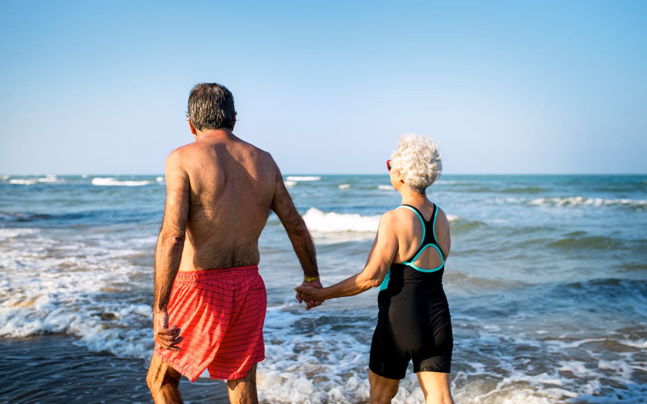 Incontinence Management Tips for Warmer Weather