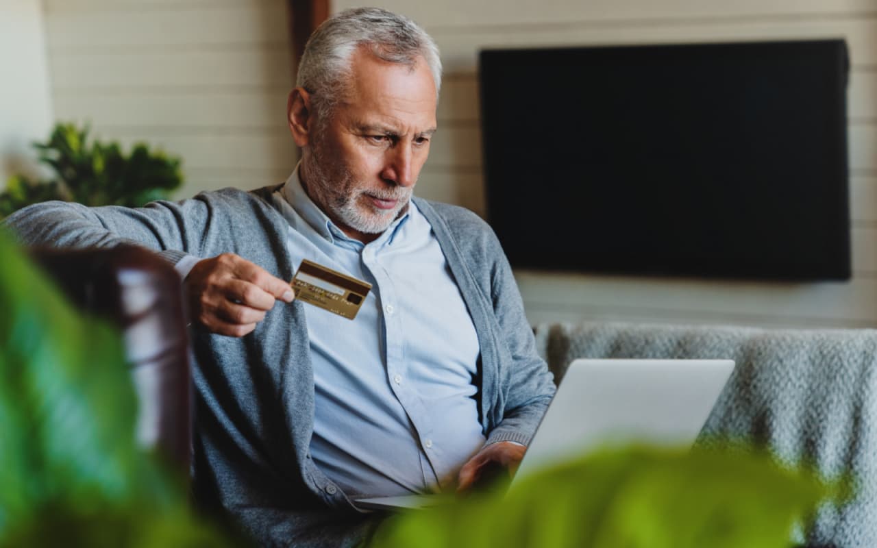 What's the Difference Between FSA & HSA?