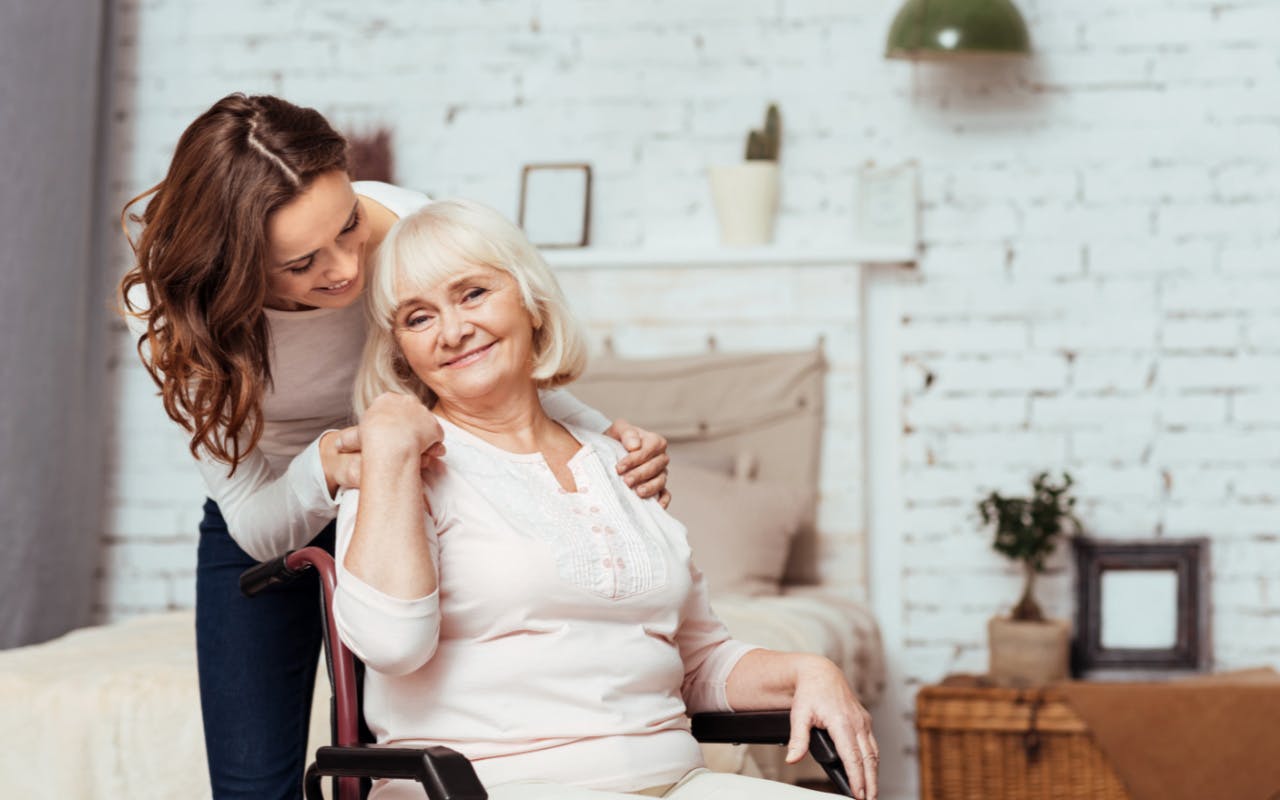 7 Tips for Choosing a Home Health Aide