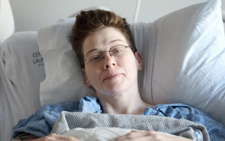 Post-Surgery Recovery: 8 Best Supplies for After Hospital Care at Home of 2025