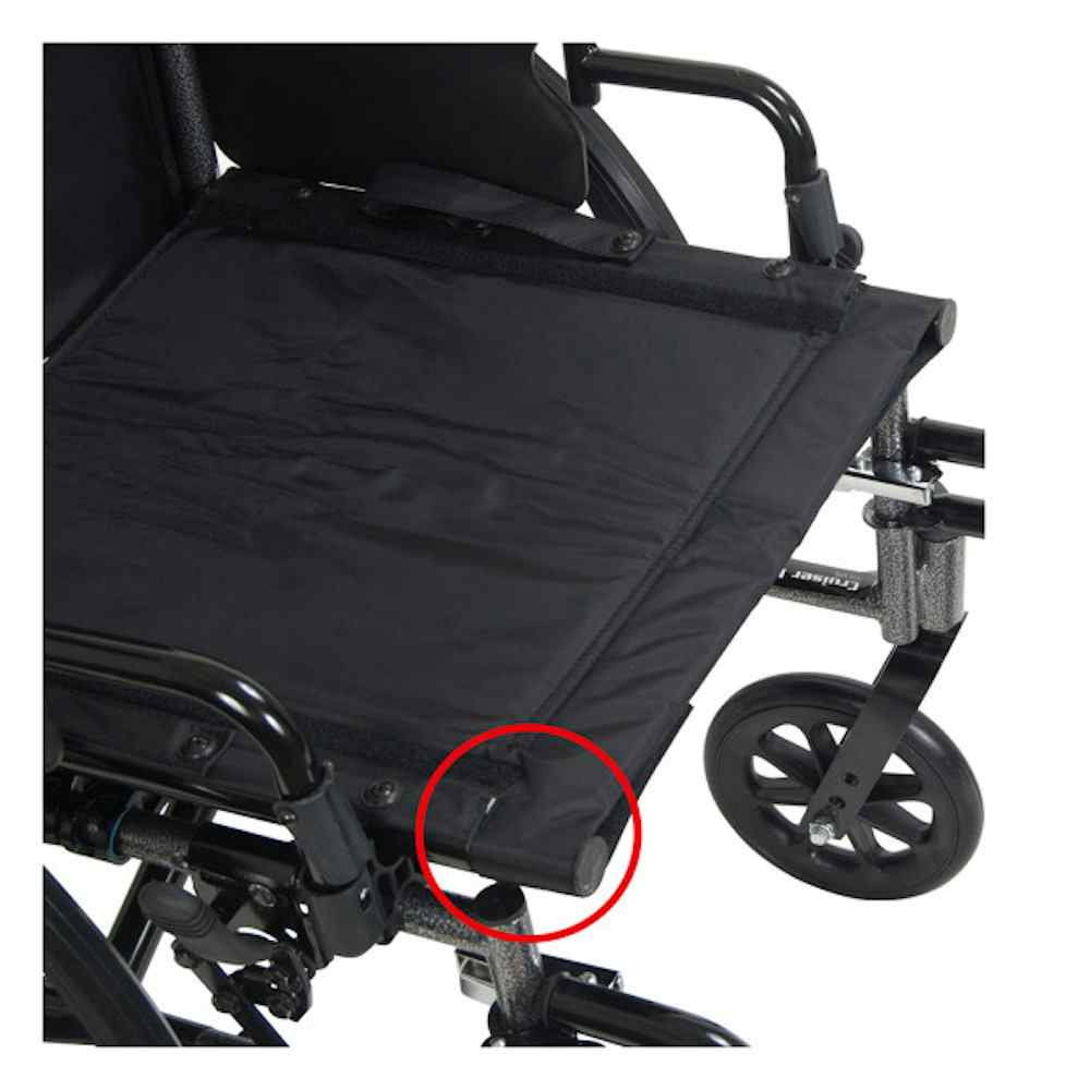 drive Cruiser III Wheelchair, Flip Back Detachable Full Arm, Swing-Away Footrests